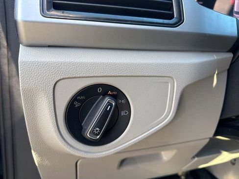 Used 2021 Volkswagen Atlas SEL image 16