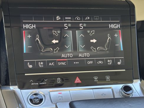 Used 2021 Audi e-tron Premium Plus image 28