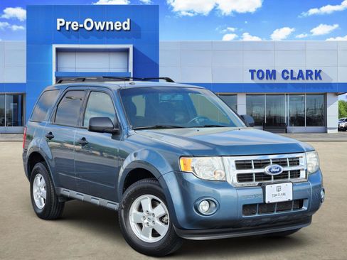 Used 2010 Ford Escape XLT image 1