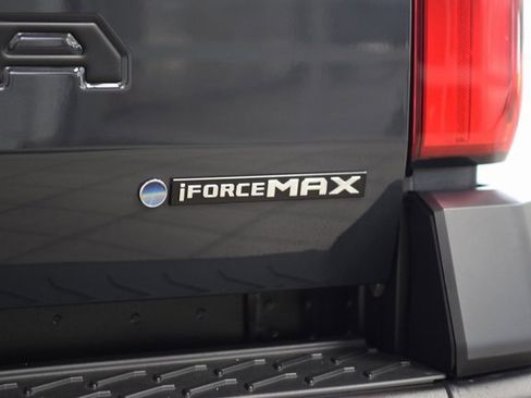 Used 2025 Toyota Tacoma Trailhunter image 27