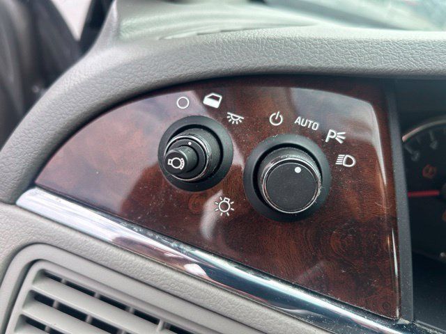 Used 2008 Buick LaCrosse CXL w/ Driver Confidence Package FWD image 13