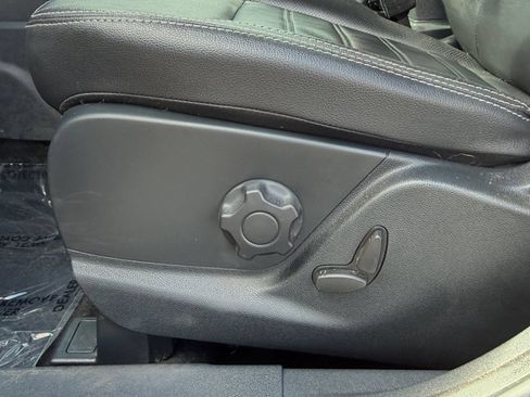 Used 2018 Ford EcoSport Titanium FWD image 23