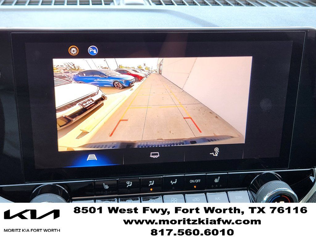 Used 2025 Chevrolet Colorado W/T w/ WT Convenience Package II RWD image 17