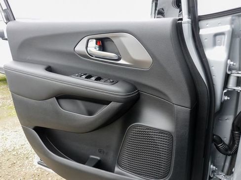 New 2026 Chrysler Voyager LX image 13