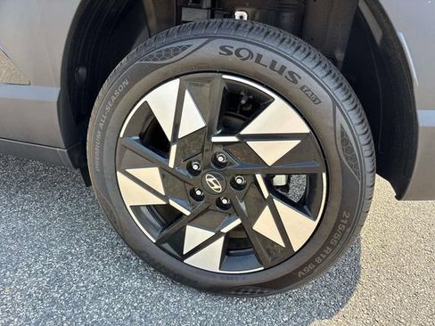 Certified 2024 Hyundai Kona SEL AWD/4WD image 8