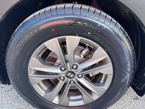 Used 2014 Hyundai Santa Fe Sport w/ Technology Package 04 FWD image 33