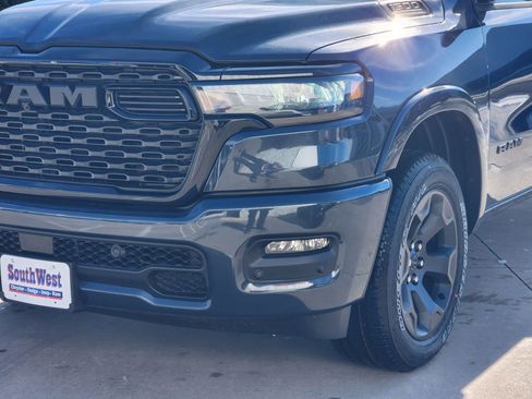 New 2026 RAM 1500 4x4 Crew Cab image 9