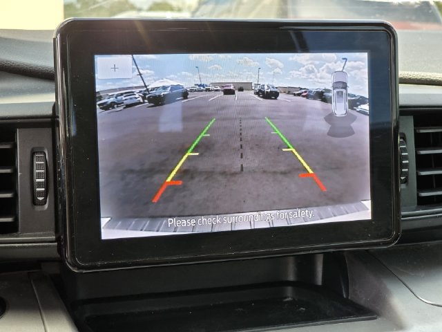 Certified 2022 Ford Explorer XLT RWD image 11