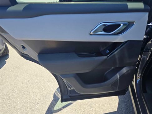 Certified 2026 Land Rover Range Rover Velar Dynamic SE image 19