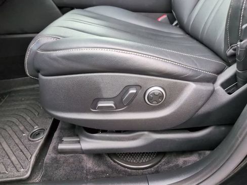 Used 2024 Genesis GV80 2.5T AWD/4WD image 13