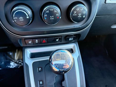 Used 2014 Jeep Compass Limited w/ Sun/Sound Group image 11