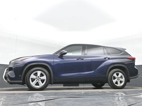 Used 2020 Toyota Highlander L image 49