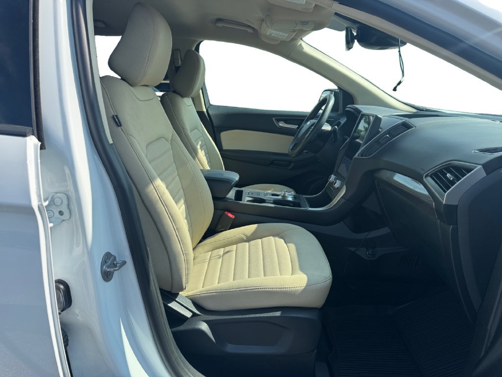 Used 2024 Ford Edge SE w/ Cargo Accessory Package AWD/4WD image 15