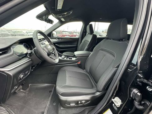 New 2025 Jeep Grand Cherokee L Laredo w/ Luxury Tech Group I image 13