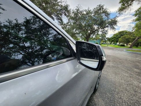 Used 2018 Genesis G80 3.8 RWD image 7