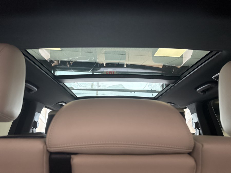 Used 2018 Land Rover Range Rover Sport HSE AWD/4WD image 24