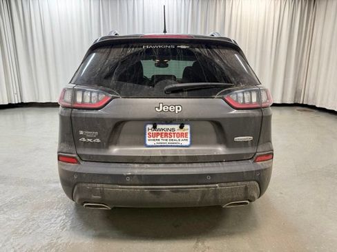 Used 2021 Jeep Cherokee Latitude Lux w/ Mopar Interior Package AWD/4WD image 6