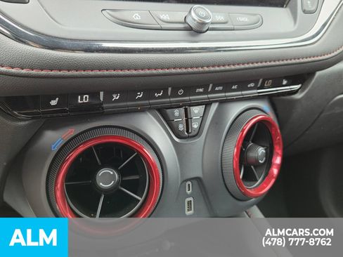 Used 2025 Chevrolet Blazer RS FWD image 32