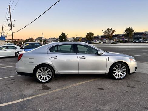 Used 2010 Lincoln MKS AWD image 8
