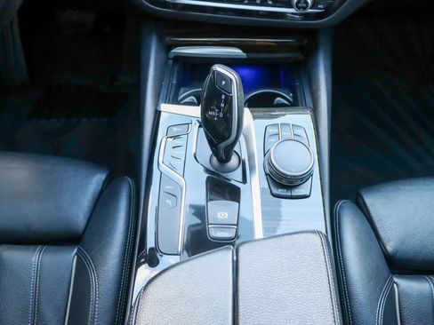 Used 2018 BMW 530e image 27