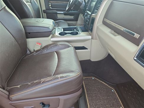 Used 2016 RAM 2500 Longhorn w/ Cold Weather Group image 10