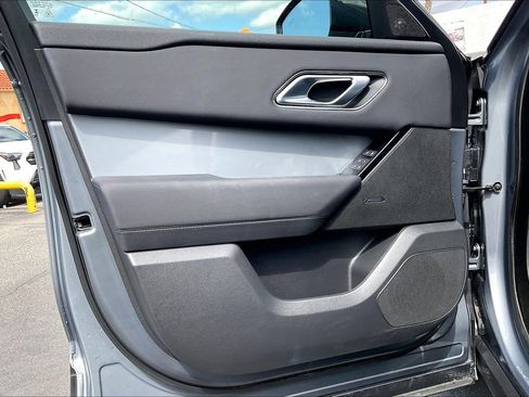 Used 2025 Land Rover Range Rover Velar S AWD/4WD image 20