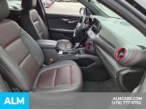Used 2025 Chevrolet Blazer RS FWD image 23