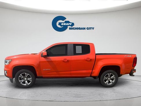 Used 2019 Chevrolet Colorado Z71 AWD/4WD image 2