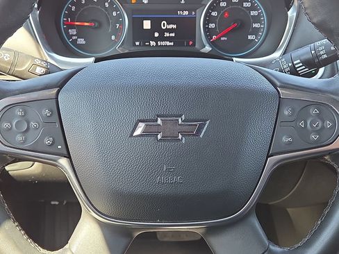 Used 2023 Chevrolet Traverse RS AWD/4WD image 30