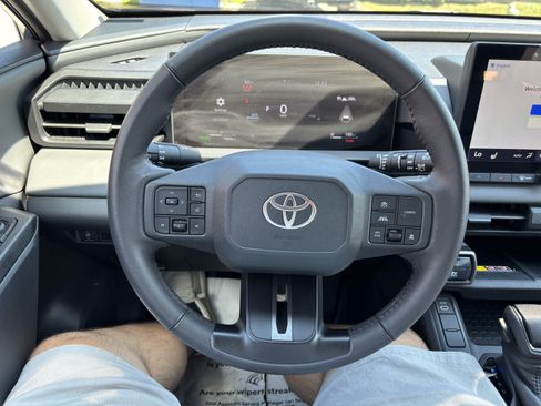 Used 2026 Toyota RAV4 XLE Premium AWD/4WD image 18