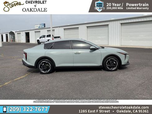 Used 2025 Kia K4 EX image 13