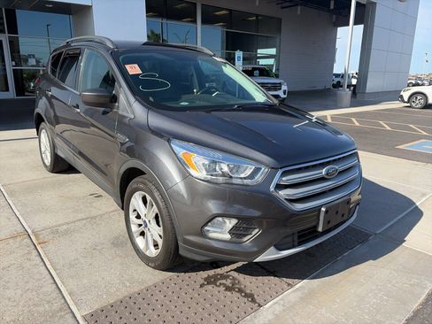 Used 2019 Ford Escape SEL FWD image 7