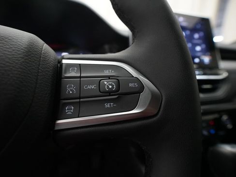 Used 2026 Jeep Compass Limited AWD/4WD image 19
