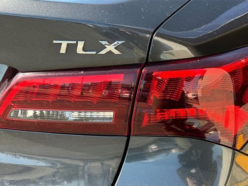 Used 2015 Acura TLX w/ Technology Package image 22