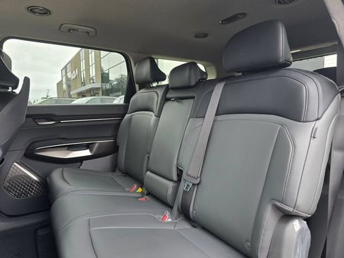 New 2026 Kia EV9 Light RWD image 16