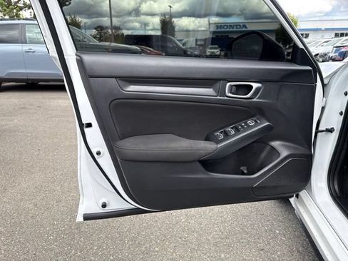 Used 2024 Honda Civic Sport image 14