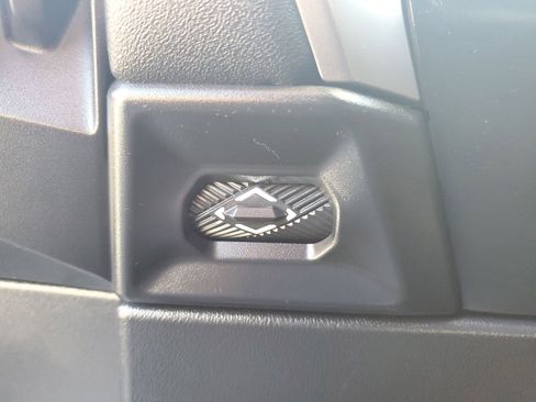 Used 2025 BMW X3 xDrive30i w/ Premium Package image 25