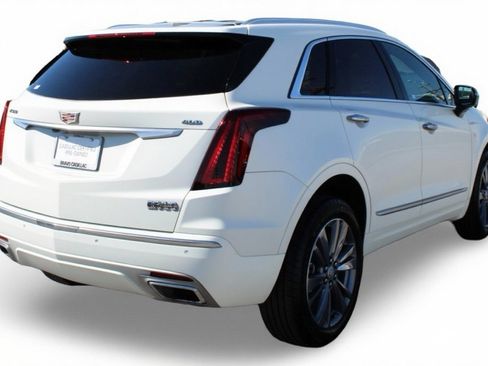Used 2025 Cadillac XT5 Premium Luxury image 5