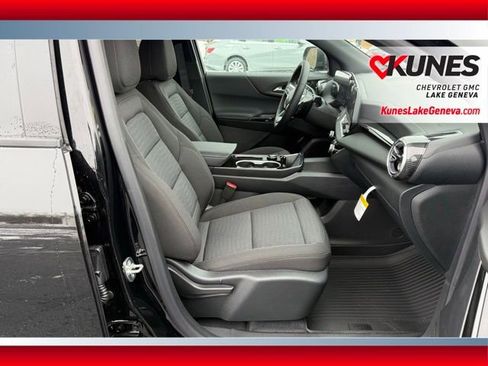 New 2026 Chevrolet Equinox LT w/ LPO, Floor Liner Package image 19