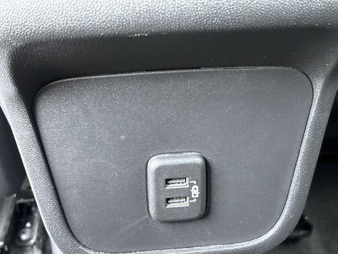 Used 2024 Chevrolet Equinox LT FWD image 26