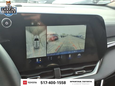 Used 2025 Chevrolet Equinox LT w/ Convenience Package II FWD image 25