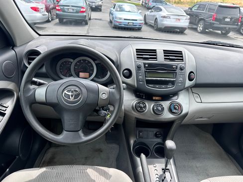 Used 2011 Toyota RAV4 2WD w/ Base L4 Extra Value Pkg image 7