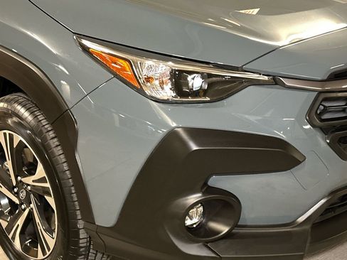 Used 2025 Subaru Crosstrek 2.0i Premium image 10