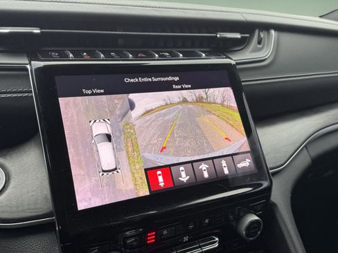 Used 2022 Jeep Grand Cherokee L Overland w/ Advanced Protech Group III image 19