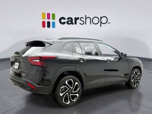 Used 2024 Chevrolet Trax RS w/ Sunroof Package image 5