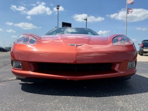 Used 2005 Chevrolet Corvette Coupe w/ Preferred Equipment Group RWD image 7