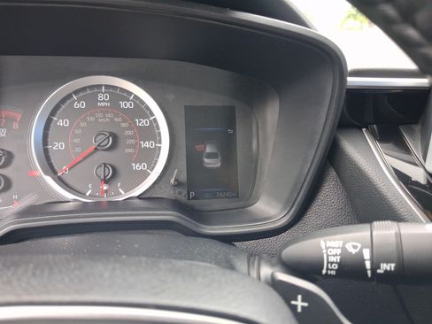 Used 2020 Toyota Corolla SE FWD image 15
