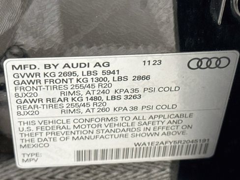 Certified 2024 Audi Q5 e Premium Plus AWD/4WD image 32