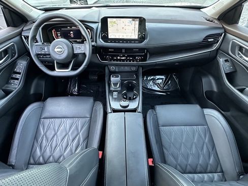 Used 2023 Nissan Rogue Platinum w/ Platinum Premium Package image 31