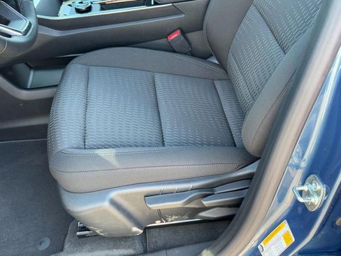 New 2026 Chevrolet Equinox LT w/ Safety and Technology Package AWD/4WD image 32